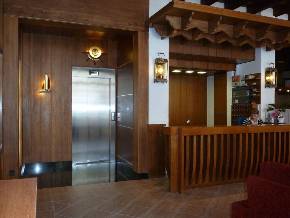 Hotel La Carolina Lloret de Mar Exterior foto