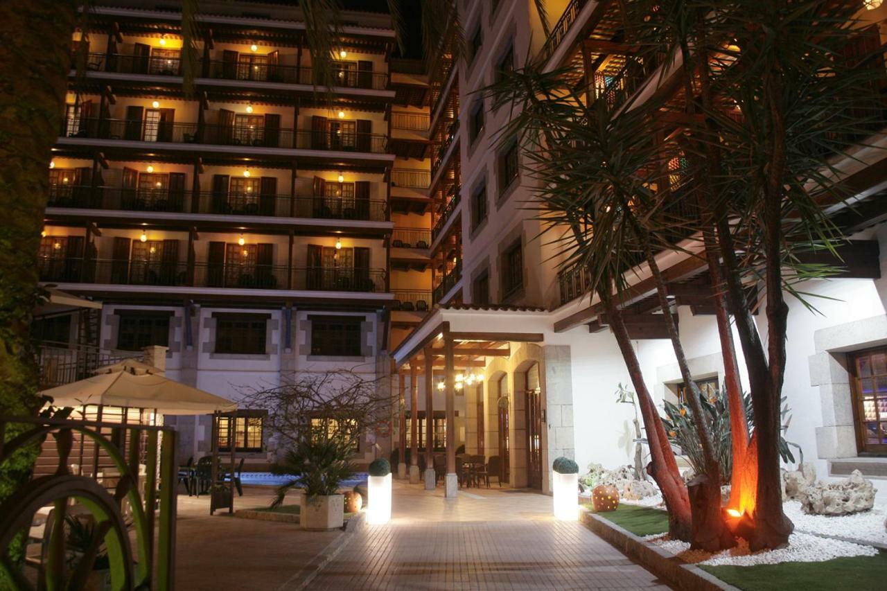 Hotel La Carolina Lloret de Mar Exterior foto