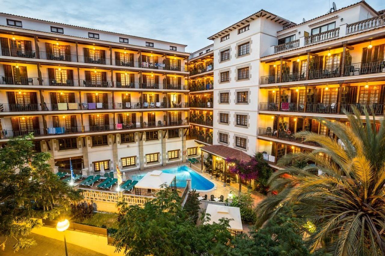 Hotel La Carolina Lloret de Mar Exterior foto