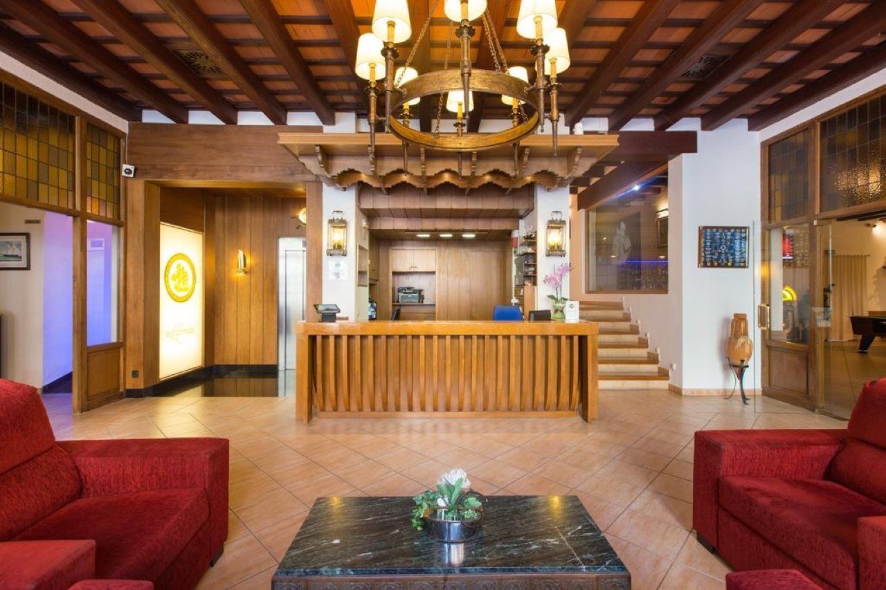 Hotel La Carolina Lloret de Mar Exterior foto